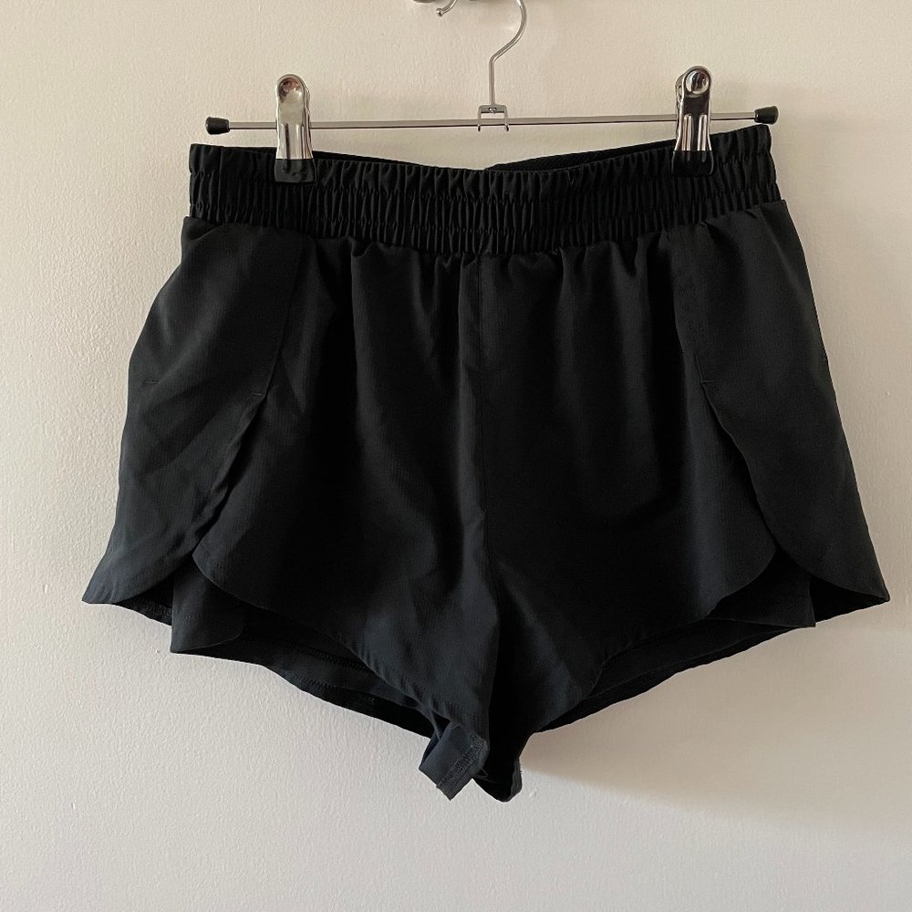 Girlfriend Collective Black Trail Short (XS)